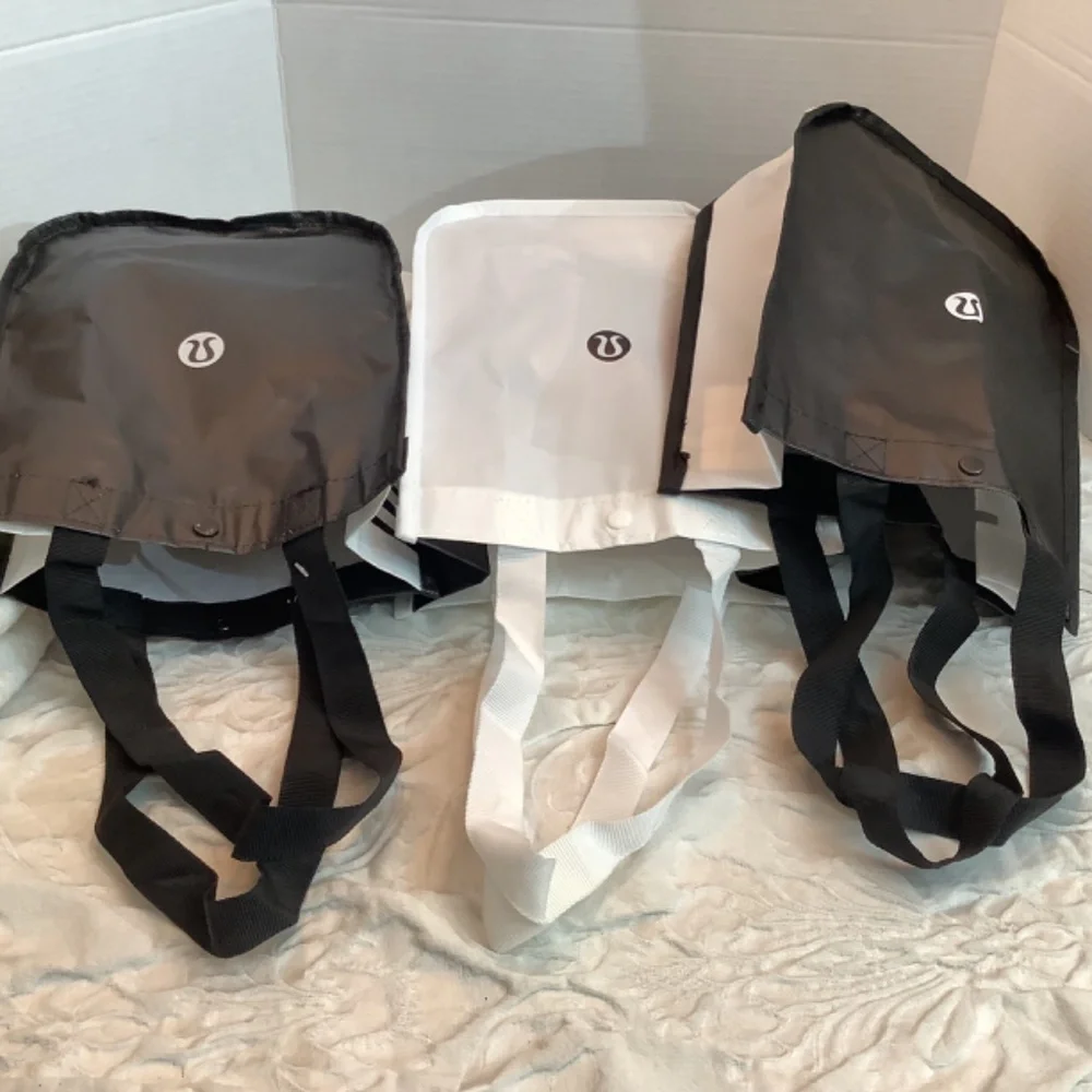 EUC‎ LuLulemon bags , black white